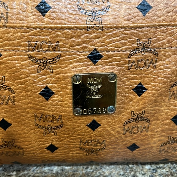 MCM Munchen MADE IN GERMANY  cognac tan signature canvas and leather tote bag - Picture 2 of 13